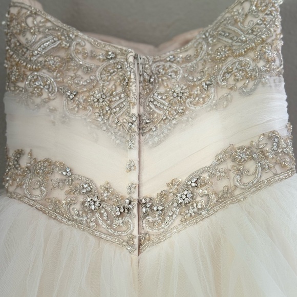 Casablanca Bridal Gown - Picture 6 of 16